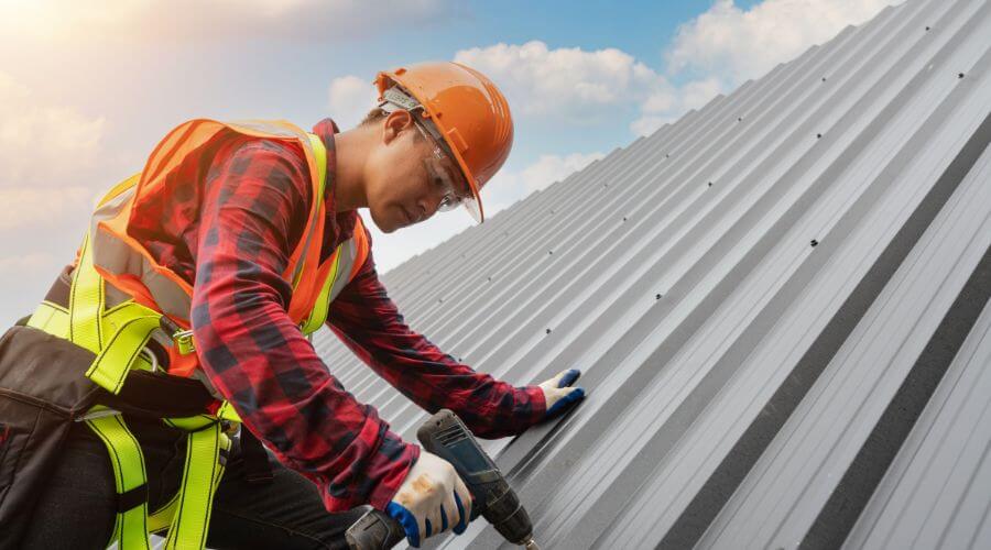 Professional Emergency Roof Repairs services in Hart, MI